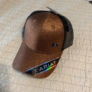 Women’s Ariat high pony hat